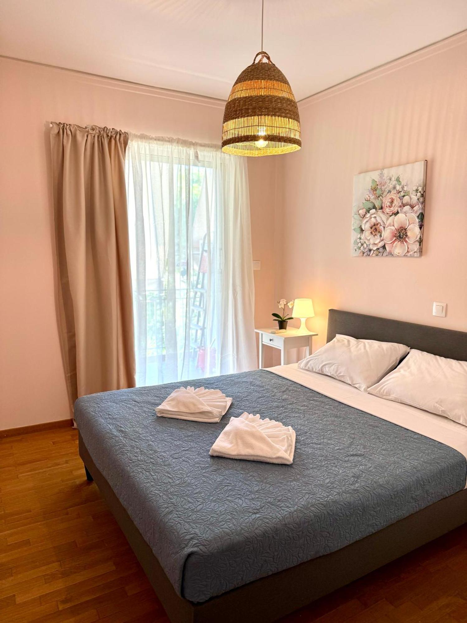 Sun Beach Apartment アナヴィソス エクステリア 写真